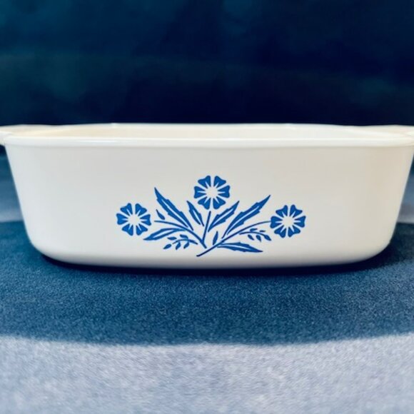 CORNING WARE - Cornflower Blue 1 Liter Square Casserole (A-I-G) - Picture 1 of 11